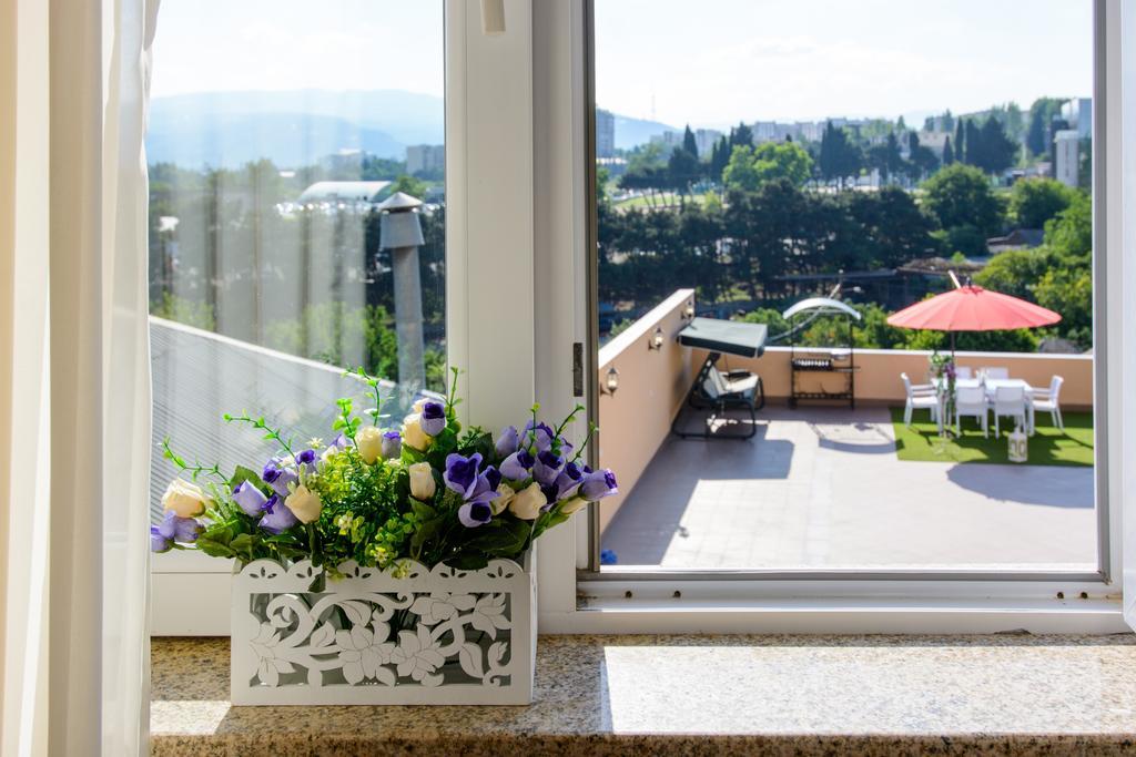 Apart Hotel Mx Тбилиси Екстериор снимка